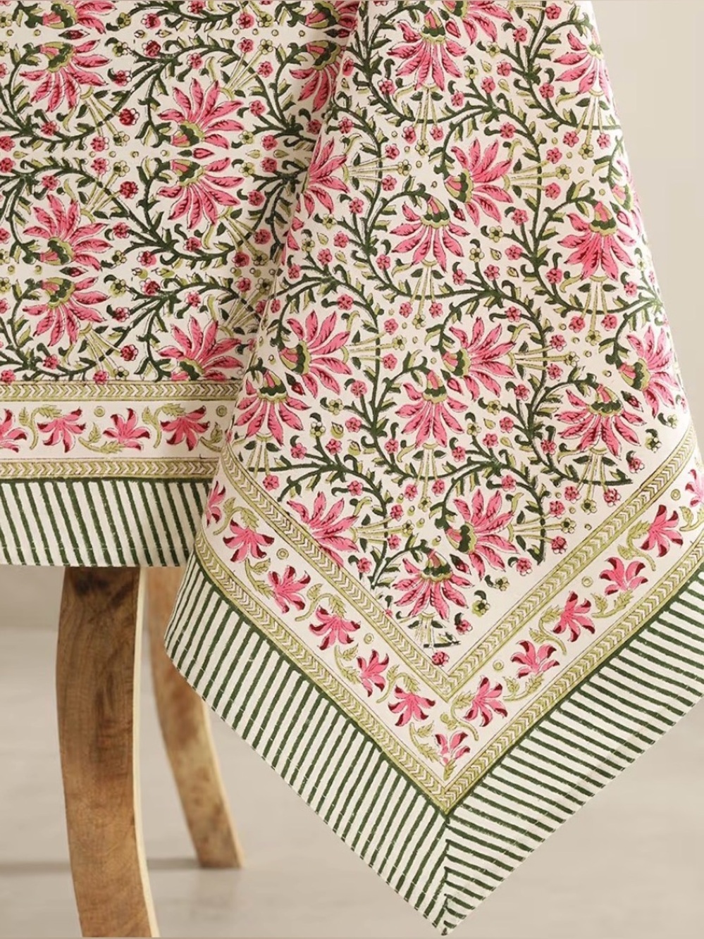 Beautiful Boho Block Printed 100% Cotton Tablecloth Indoor/ Outdoor/ Picnics - Picture 4 of 5